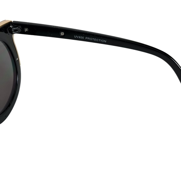 SUNGLASSES SUN GLASSES Shades Round Plastic Arrow Gold Toned Trim Vacation Beach - Picture 12 of 16